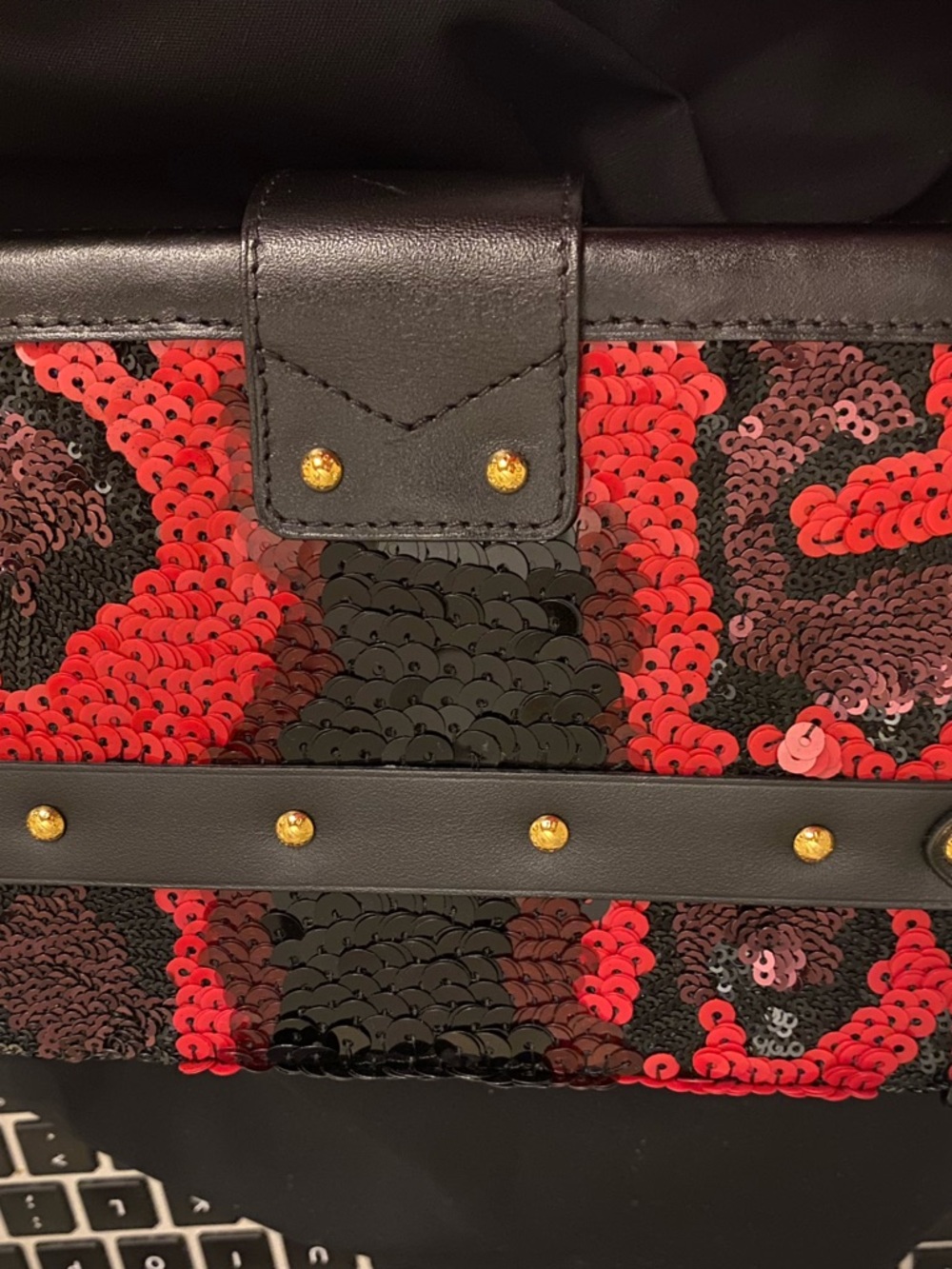 Louis Vuitton Black & Red Sequin Petite Trunk Clutch with Gold Hardware - Picture 4 of 13